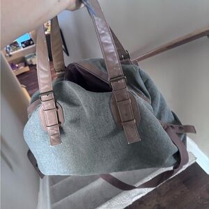 Stylish Gray and Brown Mossimo Duffle Bag! Like new!